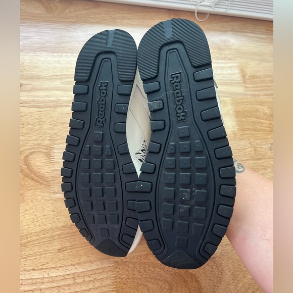 REEBOK Classic Harman Running Shoes - Picture 5 of 9